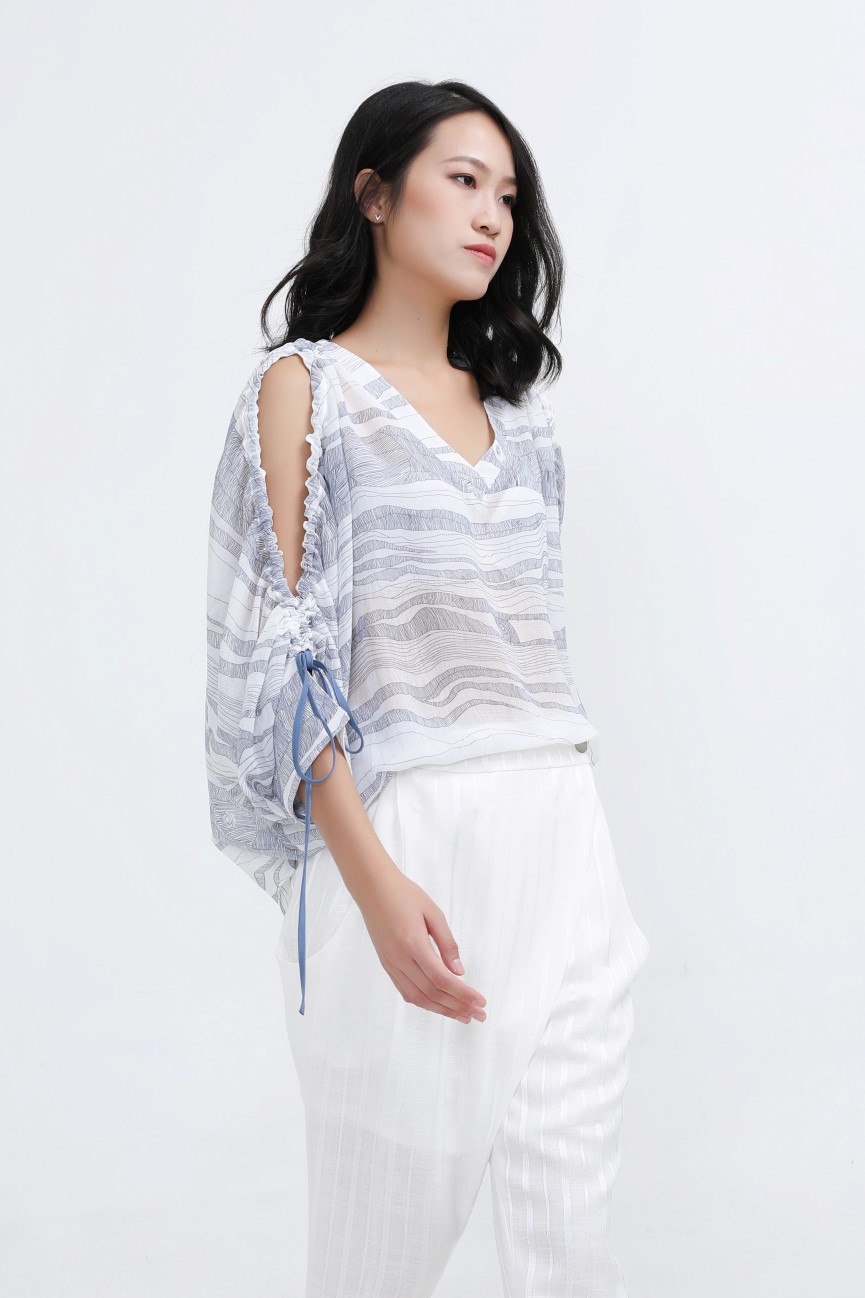 Blouse Linear Print Open Shoulders Loose