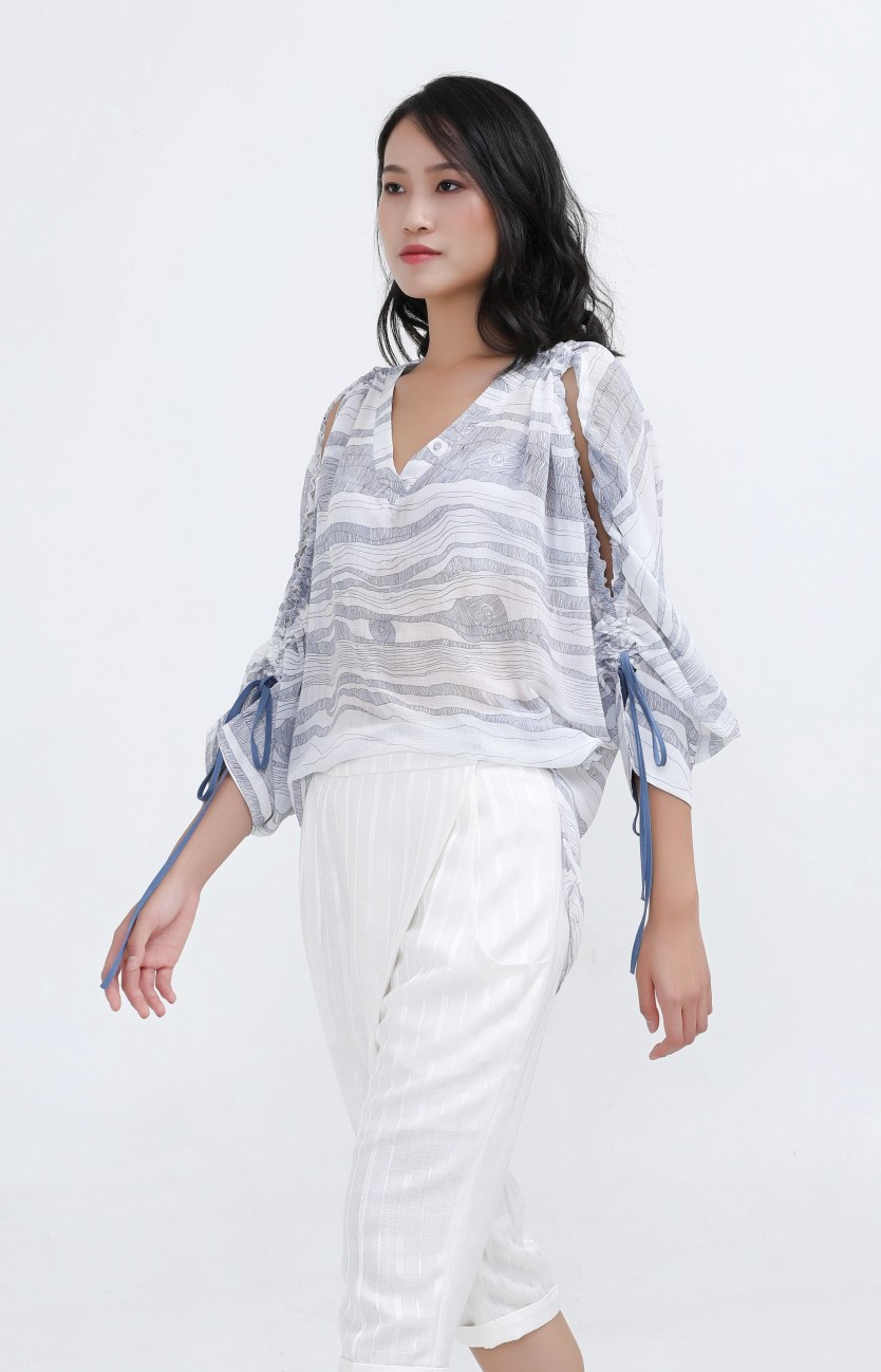 Blouse Linear Print Open Shoulders Loose W13431-06