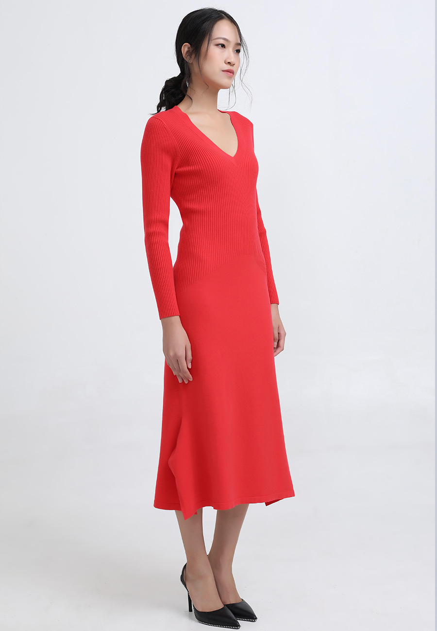 Slim V-neck sweater midi dress red 01