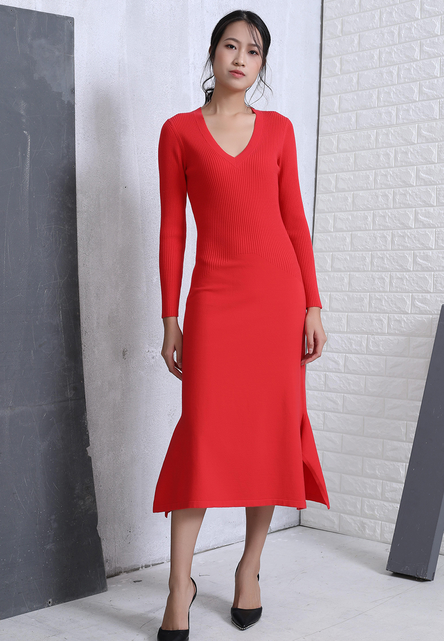 Slim V-neck sweater midi dress red 07
