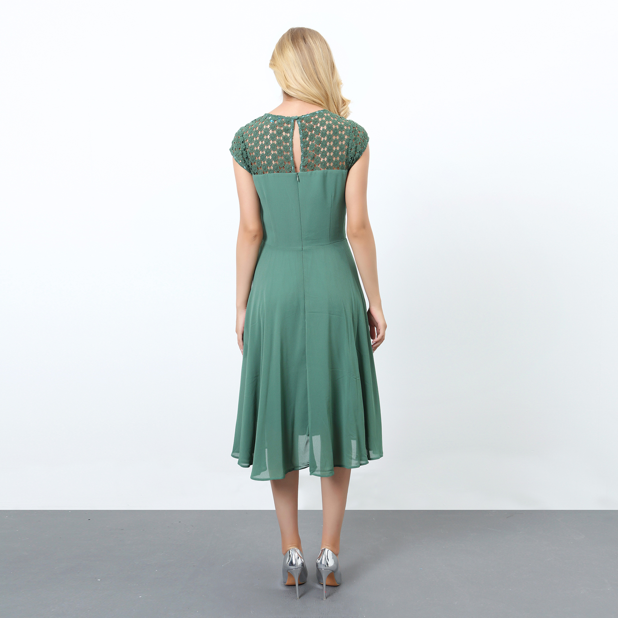 W93028-green-02-1